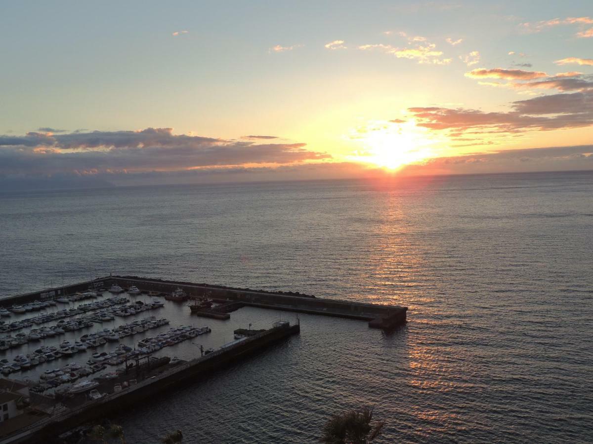 Magnificent Apt. With Sea View, Cliff & Marina Santiago Del Teide Exterior photo